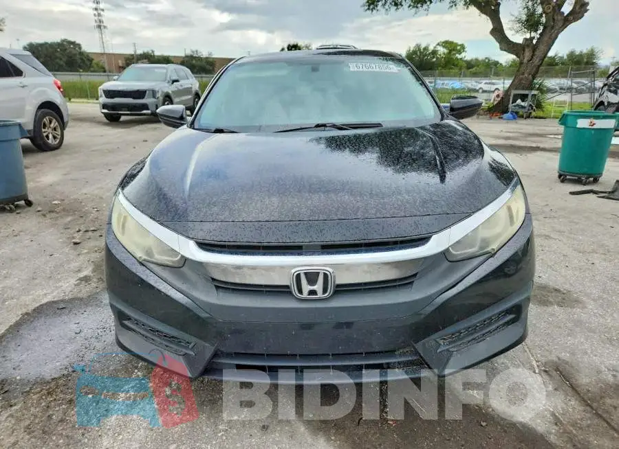 19XFC2F56HE007845 Photo# 5