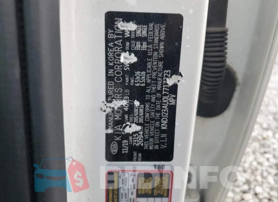 KNDJ23AU0L7717723 Photo# 13