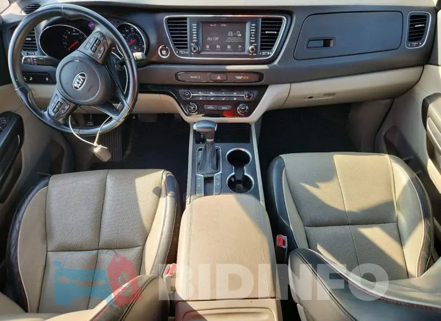 KNDMB5C18L6578152 Photo# 8