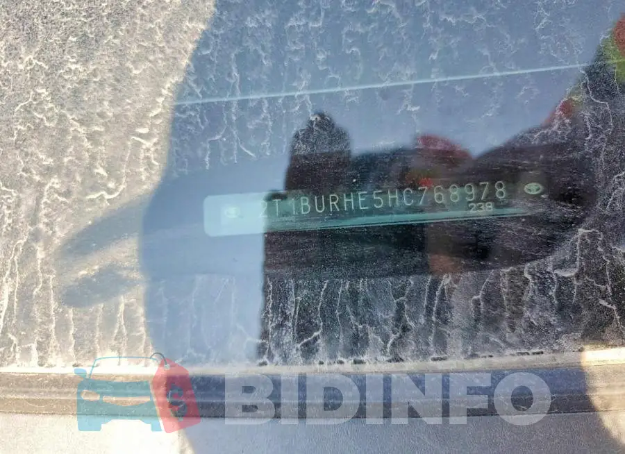 2T1BURHE5HC768978 Photo# 12