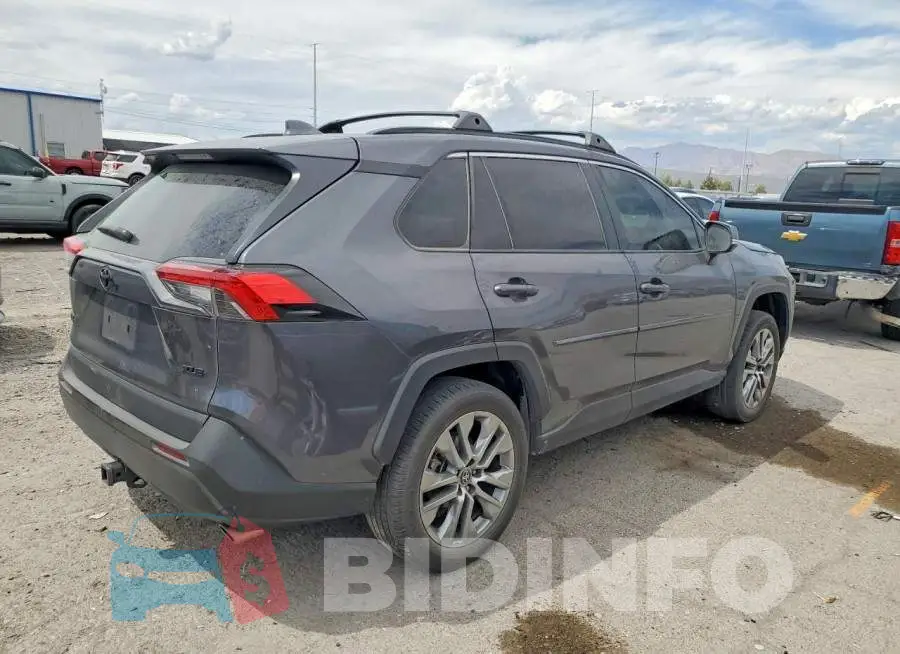 2T3C1RFV1PC237914 Photo# 3