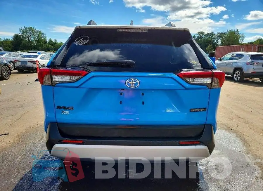 2T3J1RFV6KW041739 Photo# 6