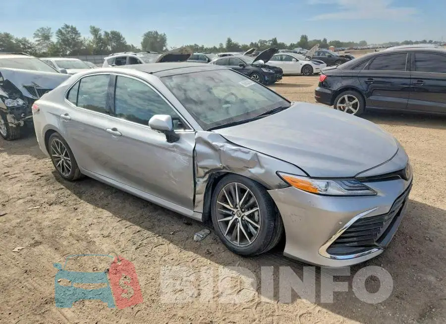 4T1F11BKXPU102917 Photo# 4