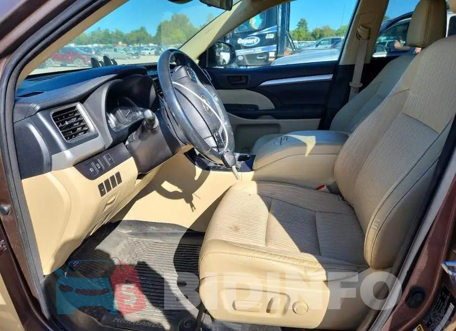 5TDBZRFH5JS495245 Photo# 7