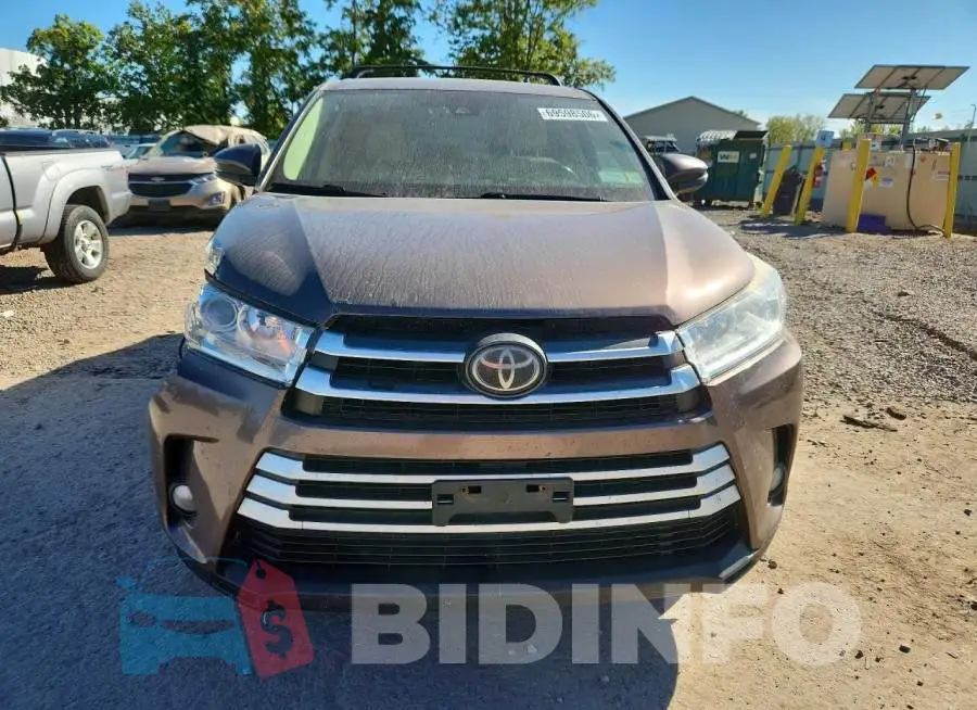 5TDBZRFH5JS495245 Photo# 5