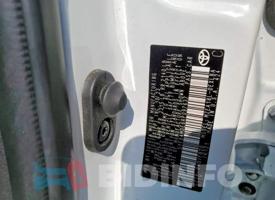 5YFB4MDE6RP097637 Photo# 13