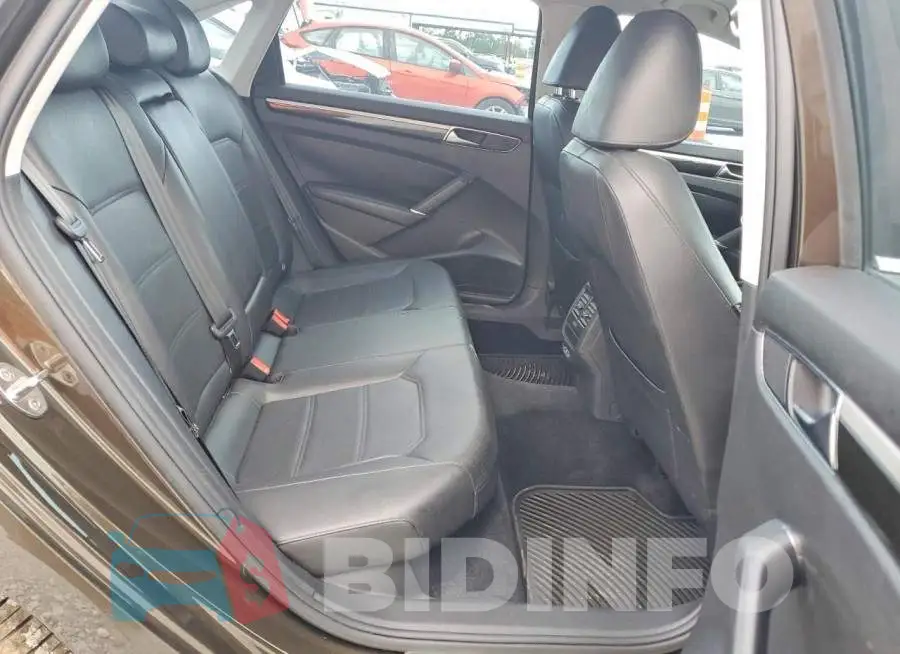 1VWMA7A39KC005423 Photo# 10