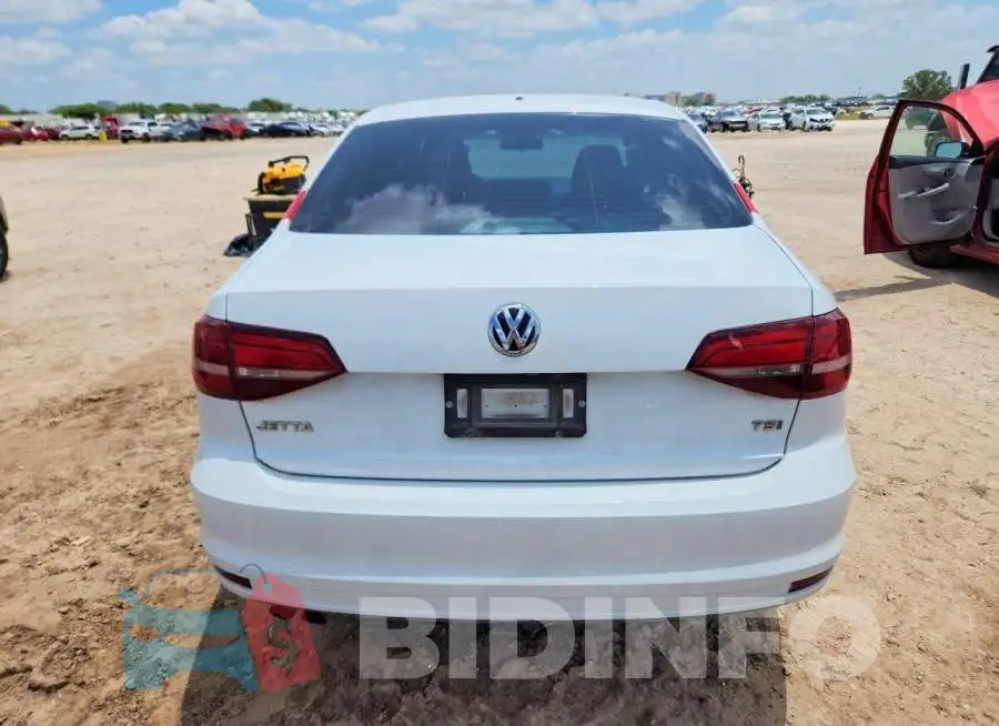 3VW2B7AJXHM311203 Photo# 6