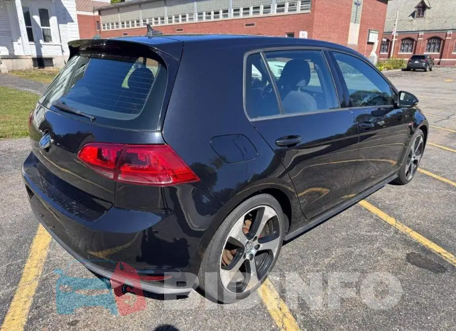 3VW5T7AU6HM054240 Photo# 4