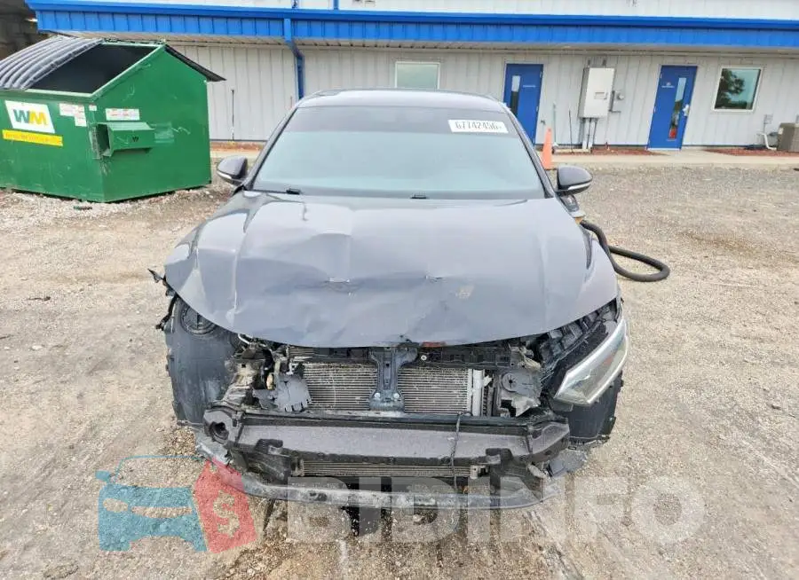 3VW5T7BU7MM063800 Photo# 5