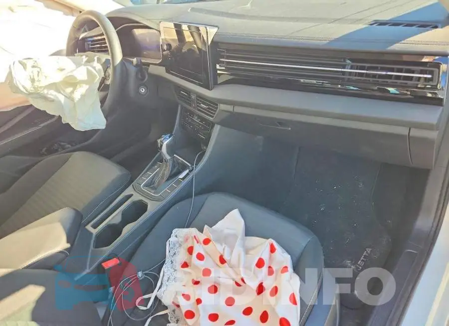 3VW5X7BU0SM046158 Photo# 8