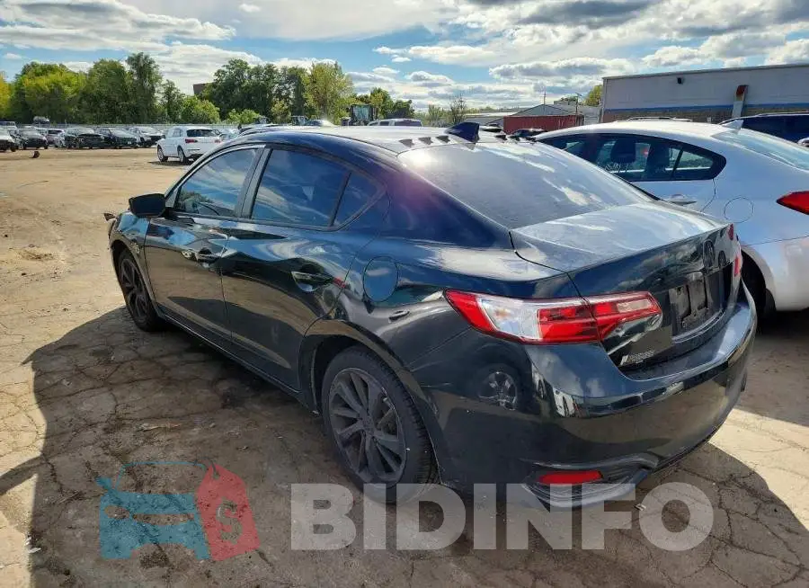 19UDE2F35JA010245 Photo# 2