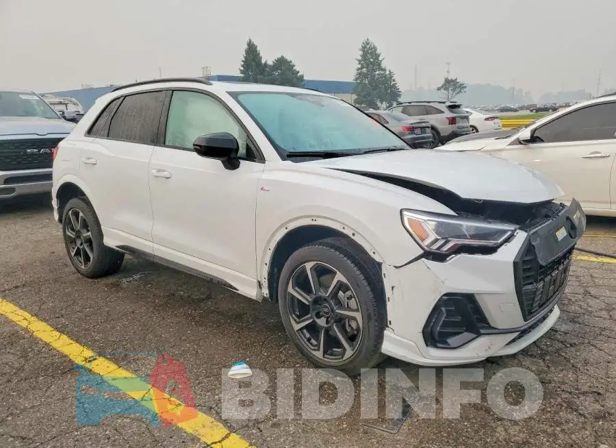 WA1EECF39S1040028 Photo# 4