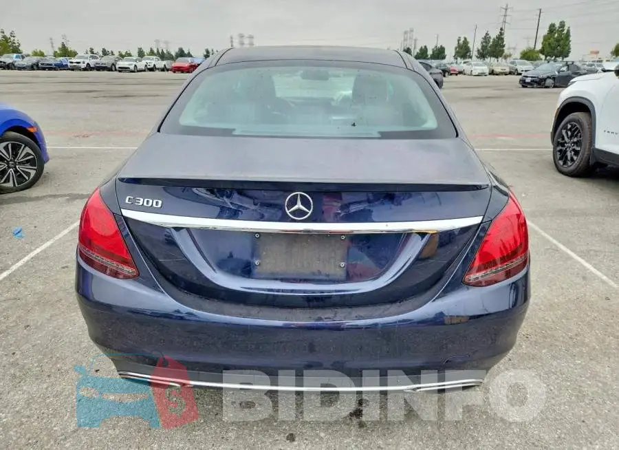 55SWF8DB7KU299525 Photo# 6