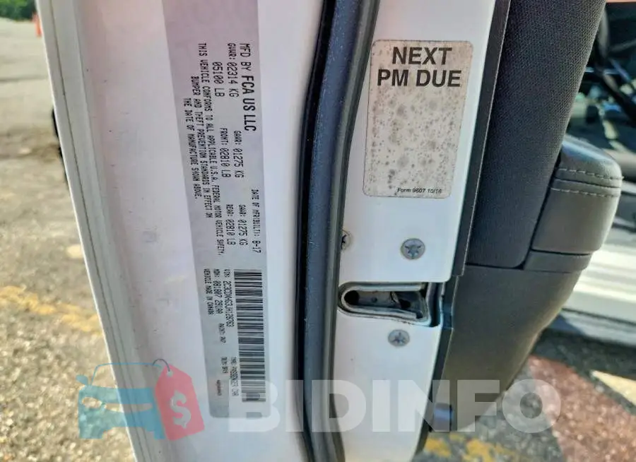 2C3CDXHG3JH128763 Photo# 13