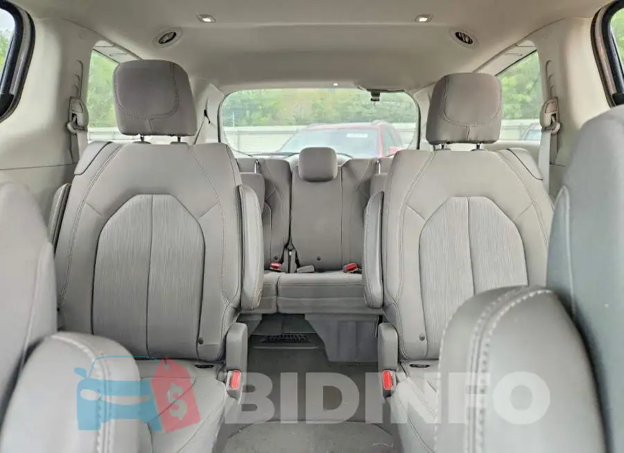 2C4RC1FG1LR209945 Photo# 10