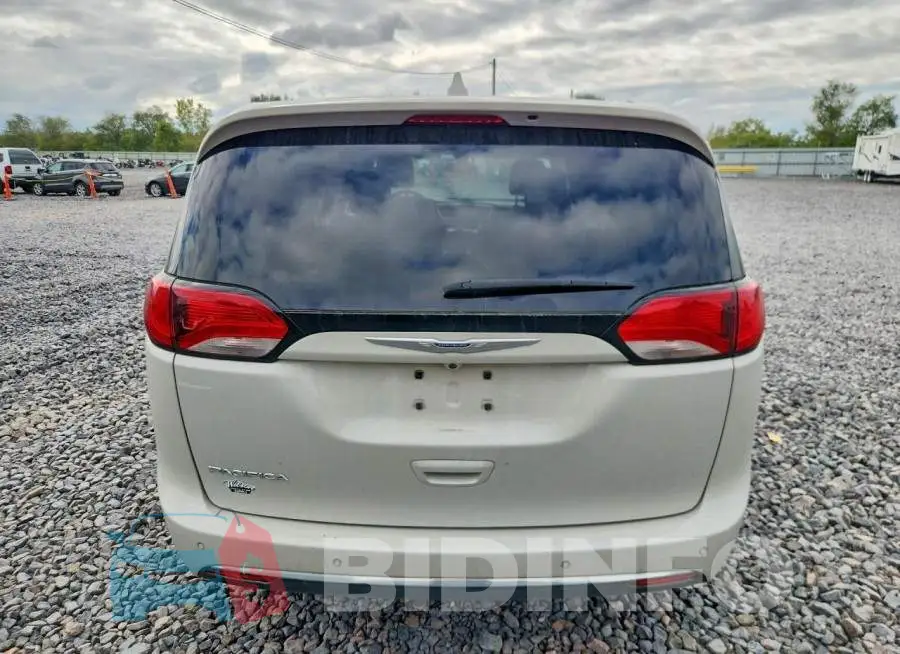 2C4RC1FG1LR209945 Photo# 6