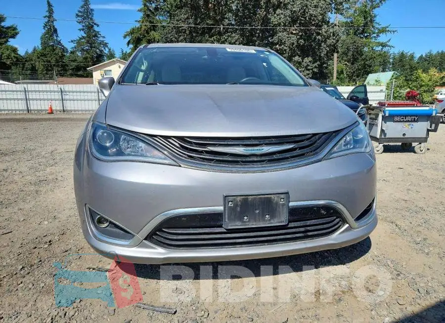 2C4RC1H75HR765082 Photo# 5