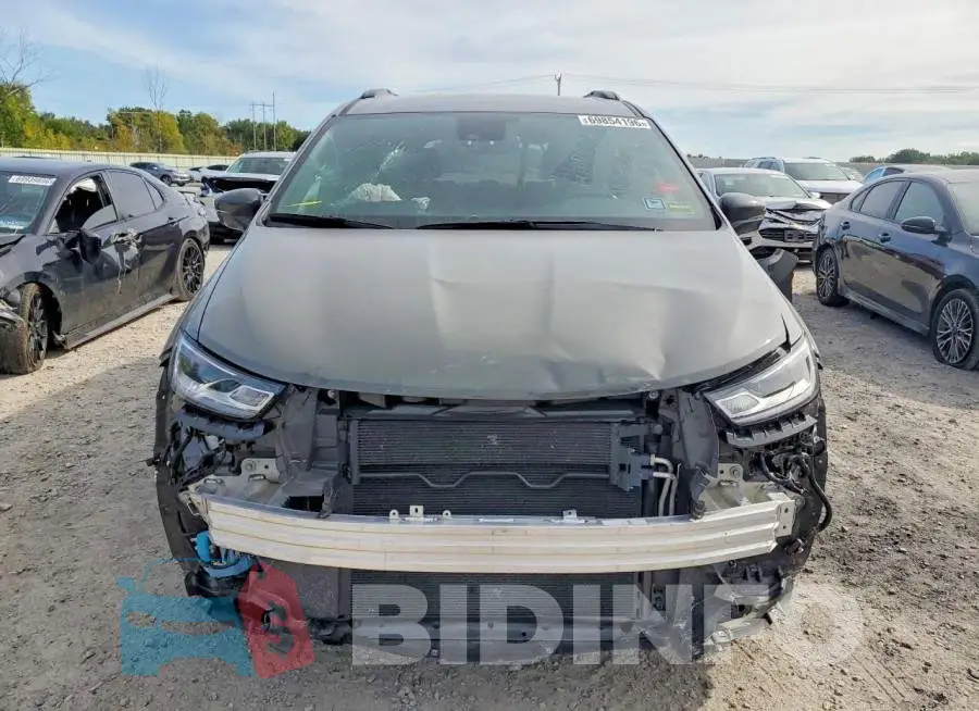 2C4RC3BG1MR564763 Photo# 5