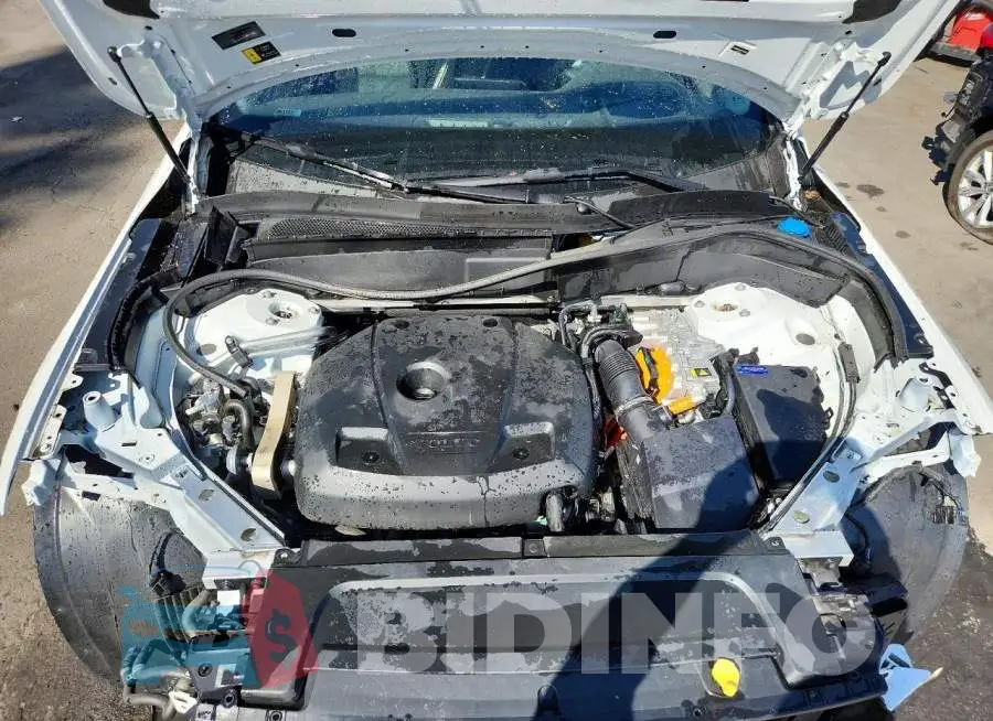 YV4H60PG4S1352285 Photo# 12