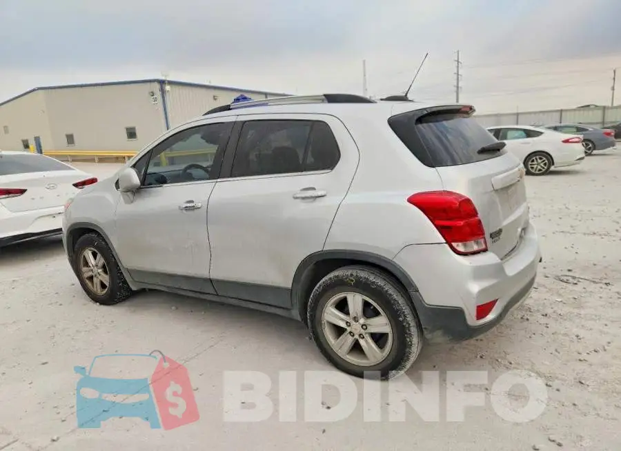 KL7CJLSB1JB707833 Photo# 2