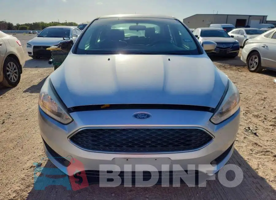 1FADP3F26JL240232 Photo# 5