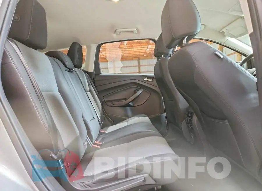 1FMCU9GD7HUD81019 Photo# 11