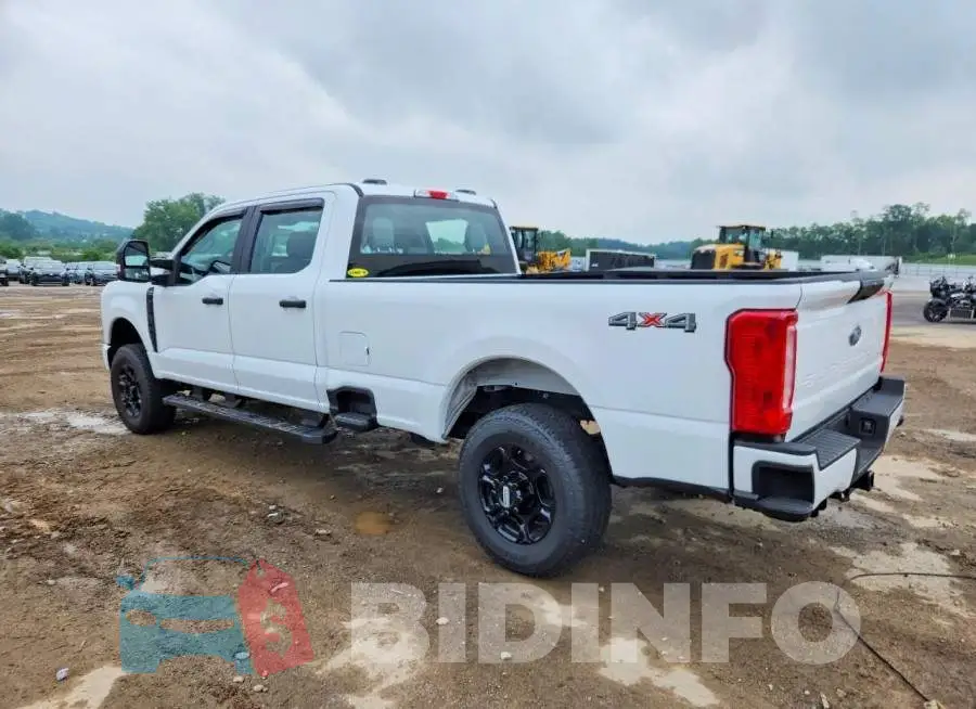1FT8W3BN1TED15974 Photo# 2