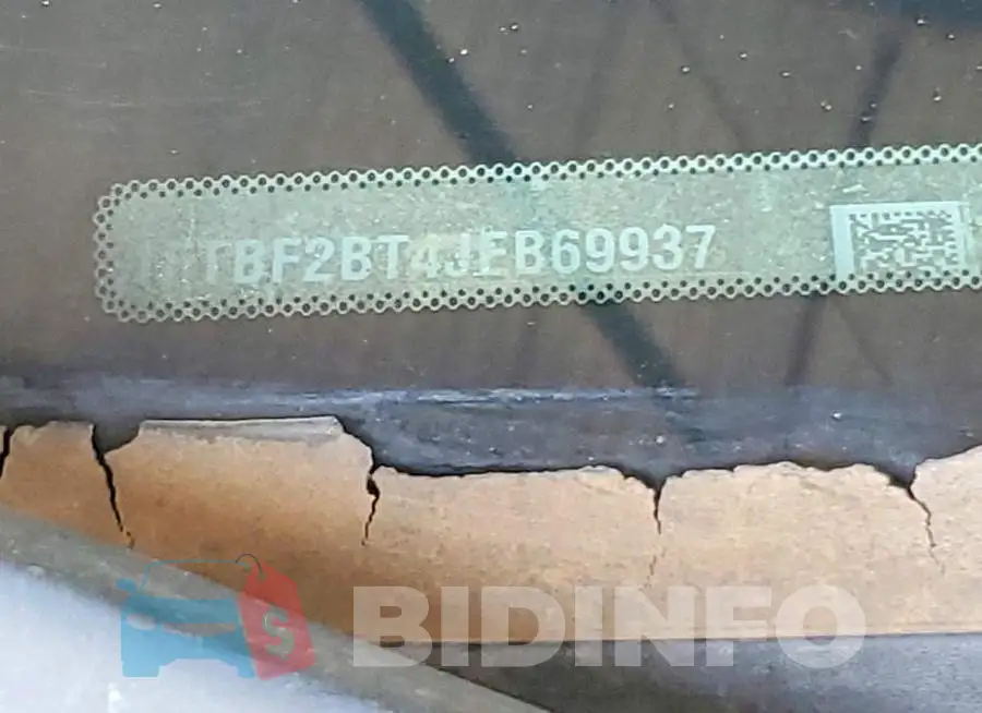 1FTBF2BT4JEB69937 Photo# 12