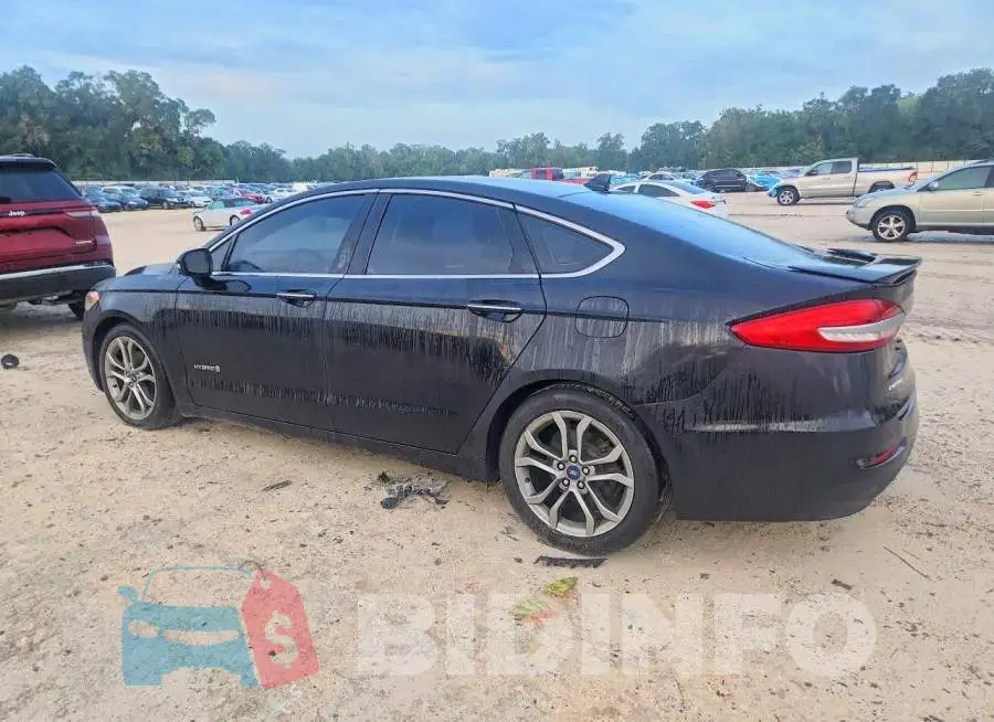 3FA6P0RU6KR110653 Photo# 2