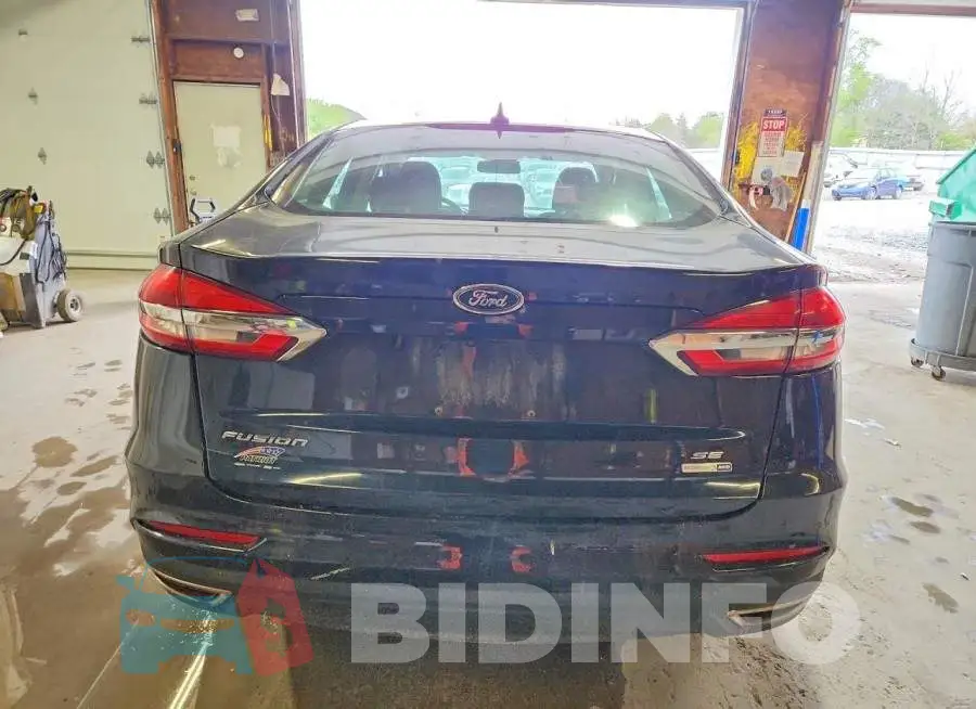 3FA6P0T94LR123844 Photo# 6