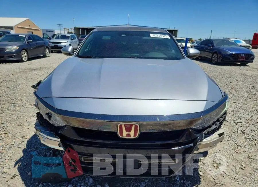 1HGCV2F33JA013835 Photo# 5