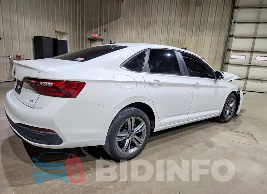 3VW7M7BU6RM042210 Photo# 3