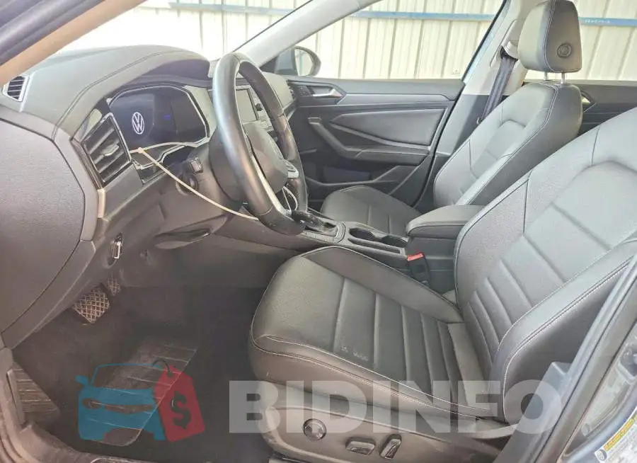 3VW7M7BUXRM072813 Photo# 7