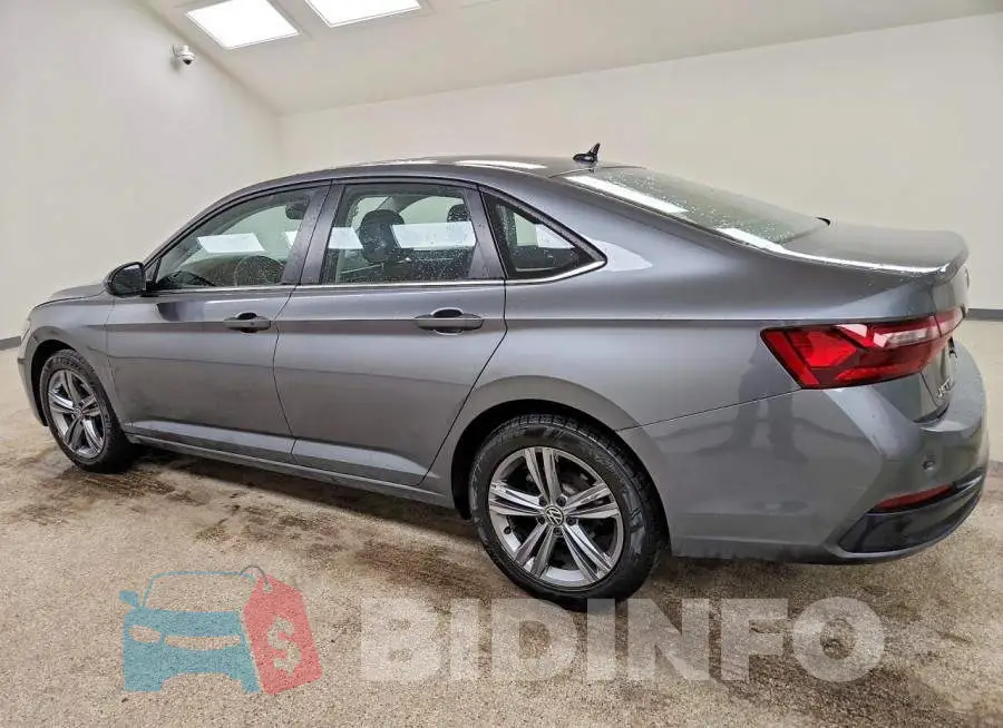 3VW7M7BUXRM072813 Photo# 2