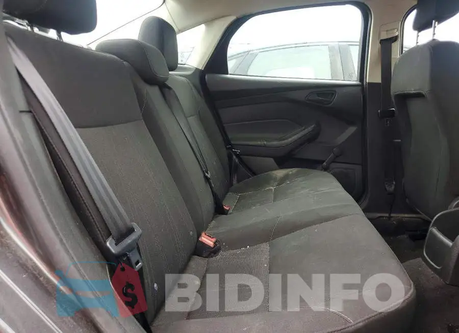 1FADP3E23JL233756 Photo# 10