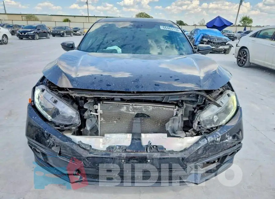 19XFC2F81KE203967 Photo# 5