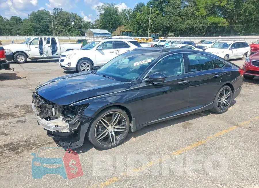 1HGCV2F90MA006317 Photo# 1