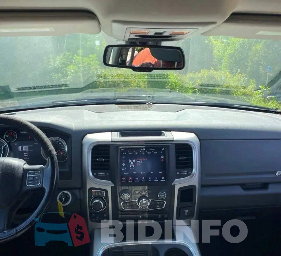 1C6RR7LT7JS268195 Photo# 7