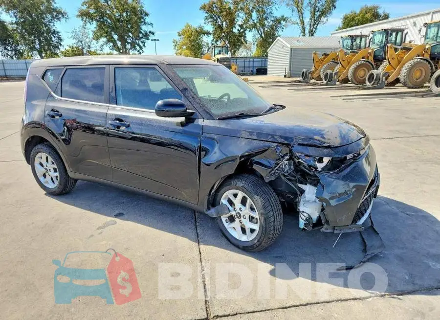 KNDJ23AUXP7842783 Photo# 4
