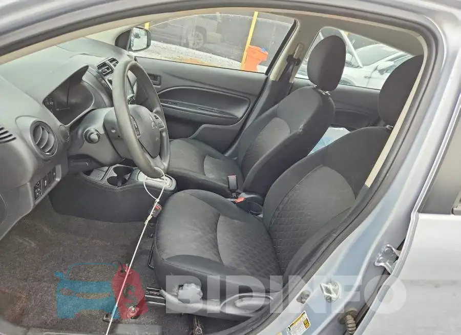 ML32AUHJ7NH002592 Photo# 7