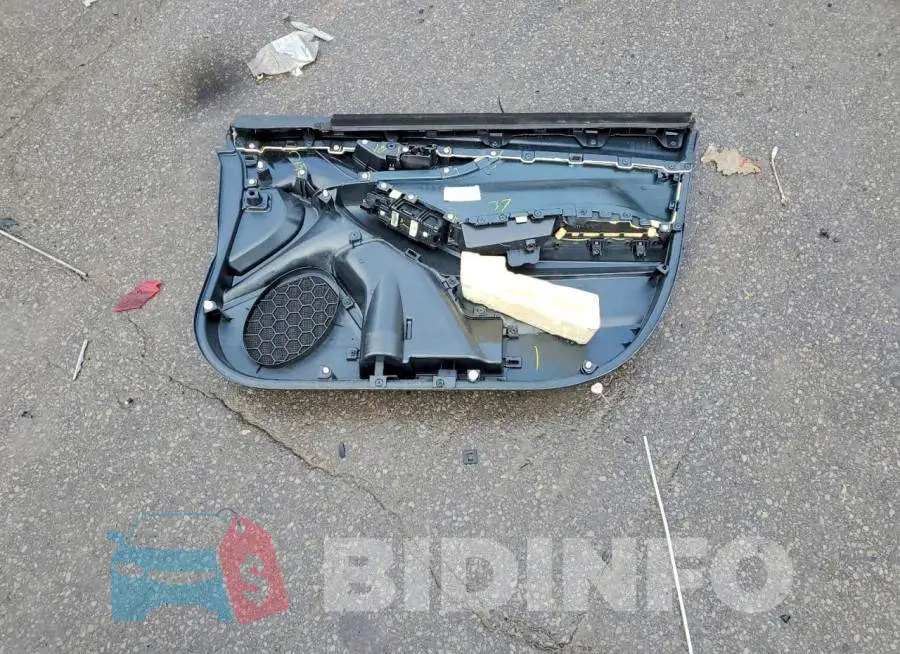 4S3GKAB62N3601920 Photo# 12
