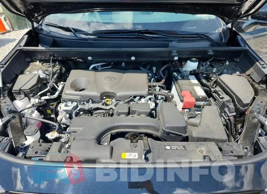 2T3A1RFV1SW602073 Photo# 12