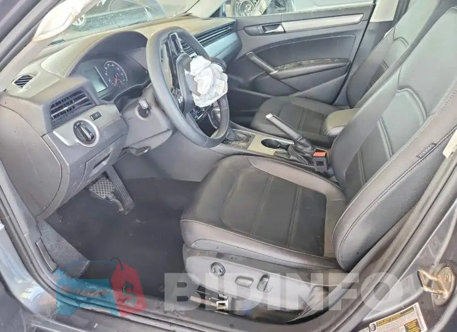 1VWSA7A35MC011231 Photo# 7