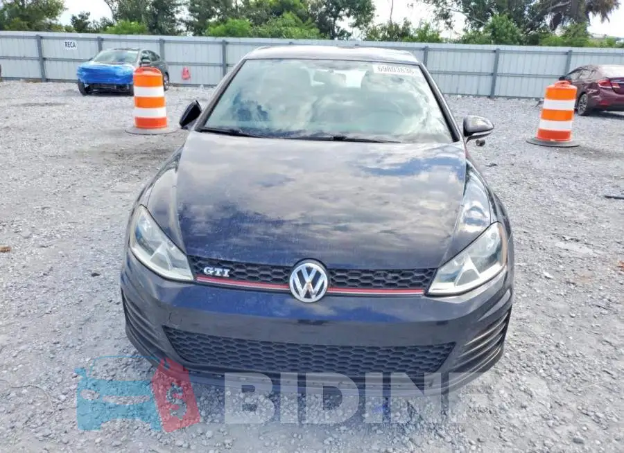 3VW4T7AUXHM005893 Photo# 5