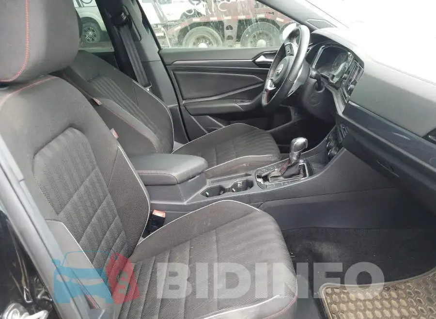 3VW6T7BU1KM181004 Photo# 5