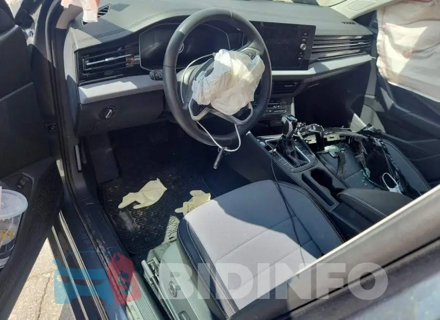 3VW7W7BU9TM046740 Photo# 8
