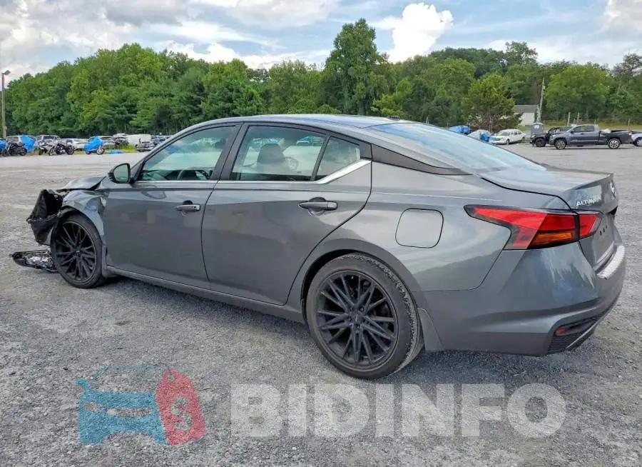 1N4BL4CV8KC185663 Photo# 2
