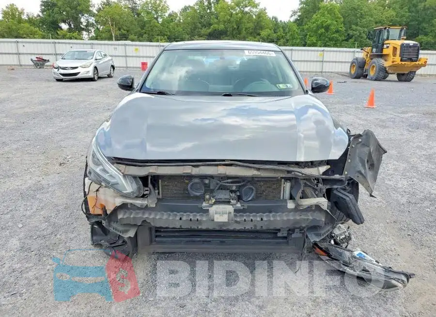 1N4BL4CV8KC185663 Photo# 5
