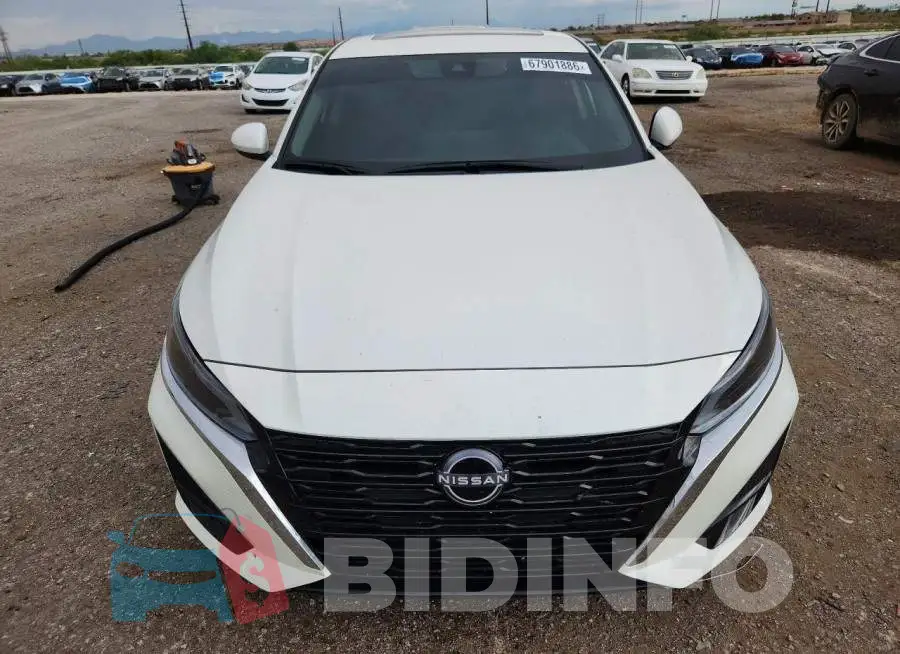 1N4BL4DV5SN412133 Photo# 5